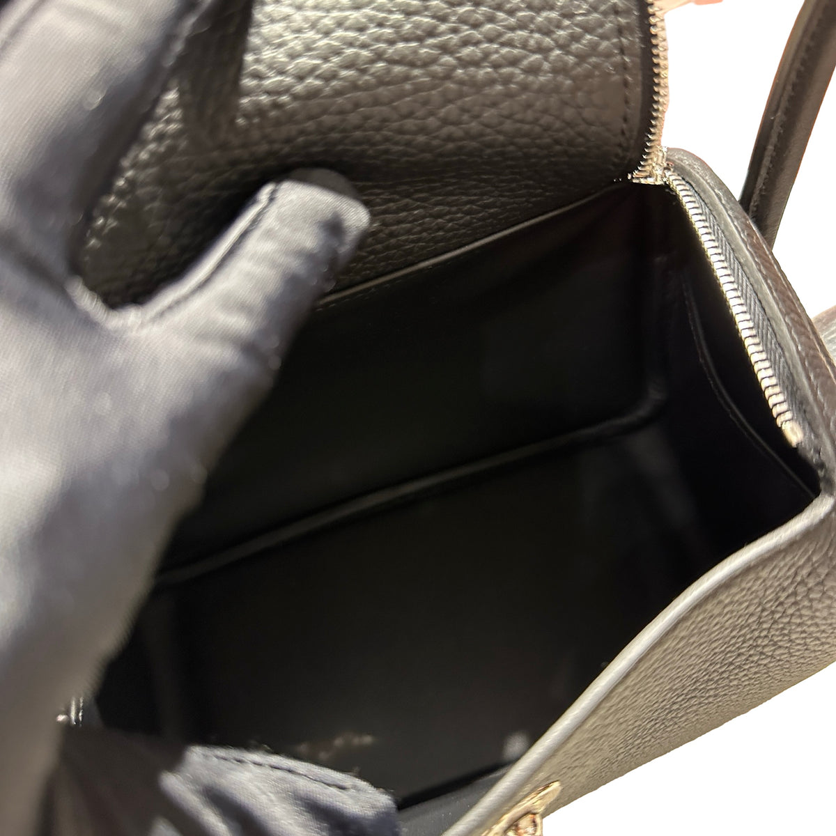Brand New HERMES Clemence Lindy Handbag Black