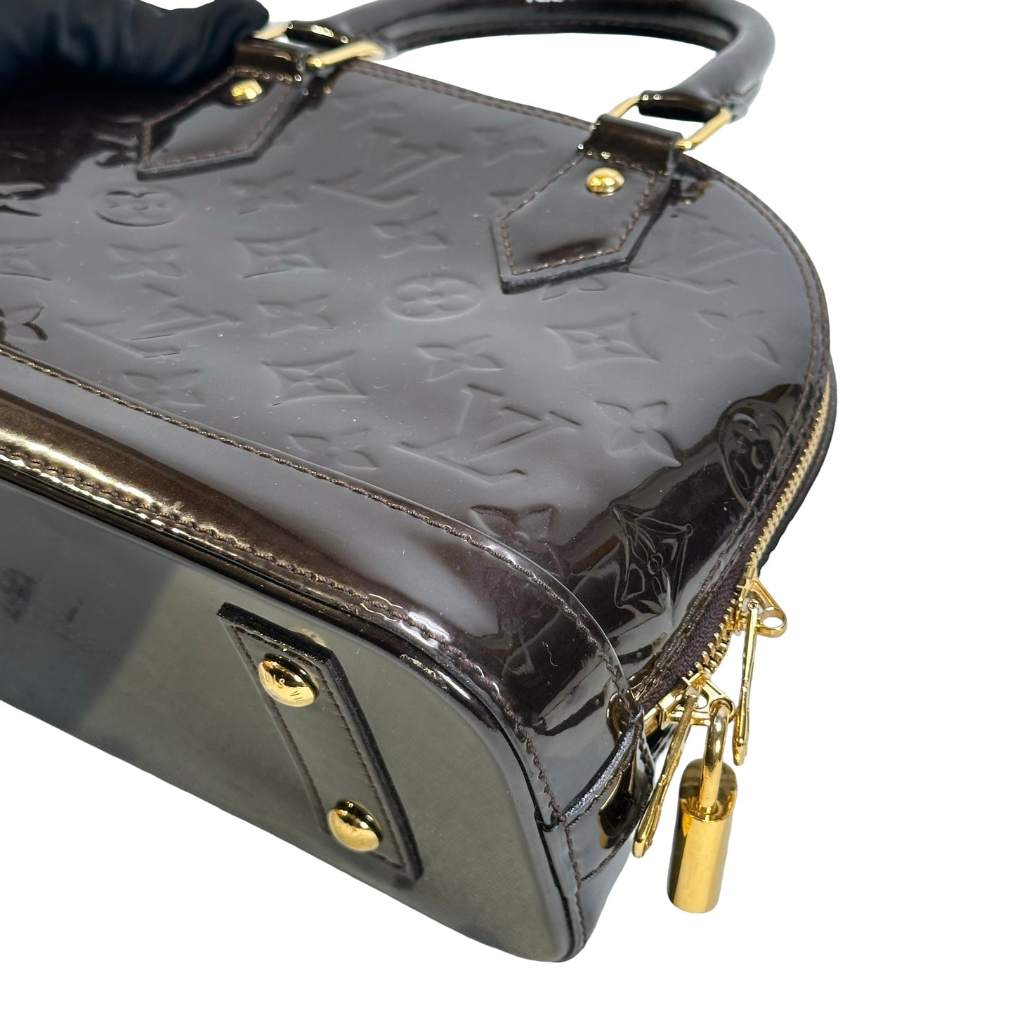 Used LOUIS VUITTON Patent Alma Cross body bag Amarante