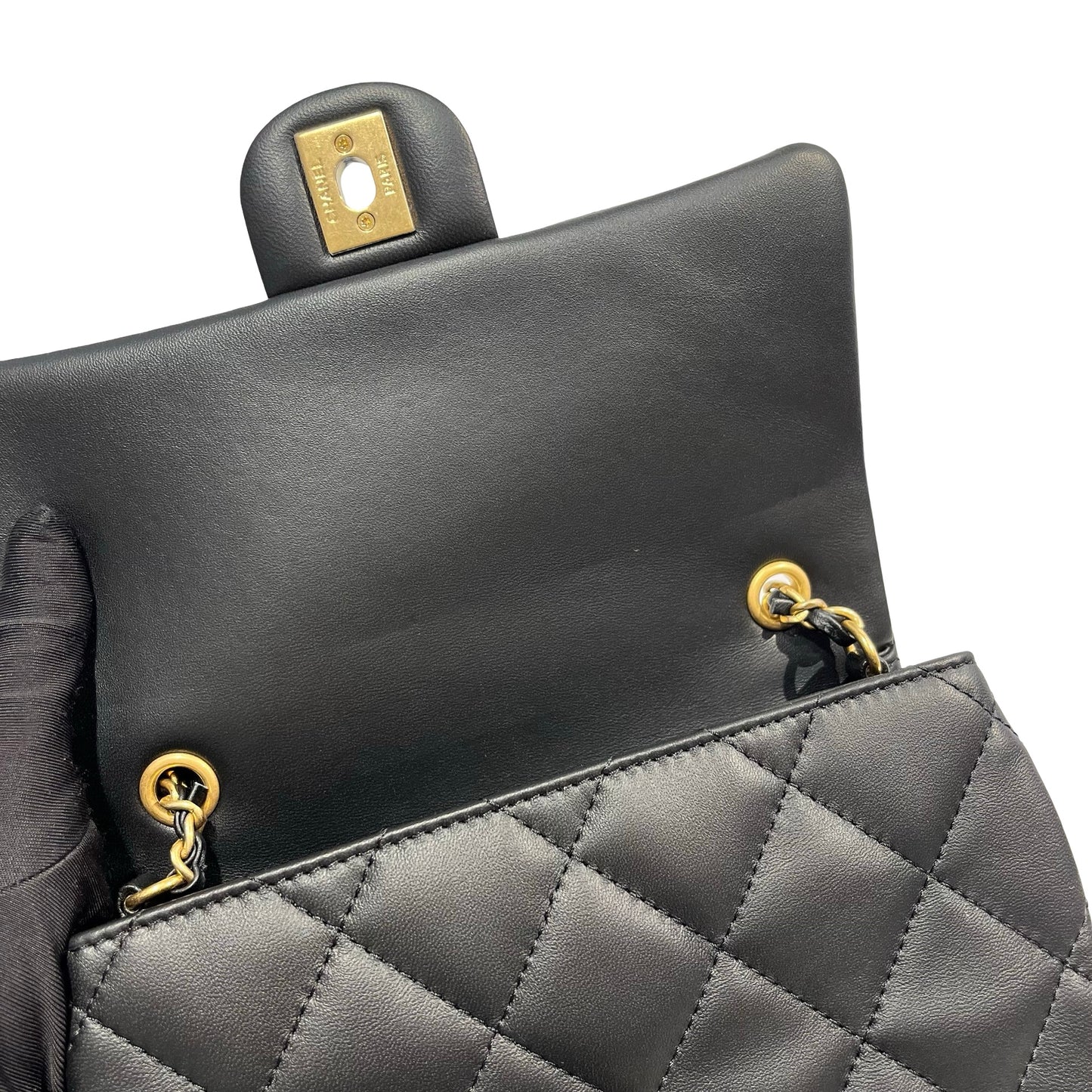 Used CHANEL Quilted Lambskin Mini Flap Bag Chain Shoulder Bag Black GHW