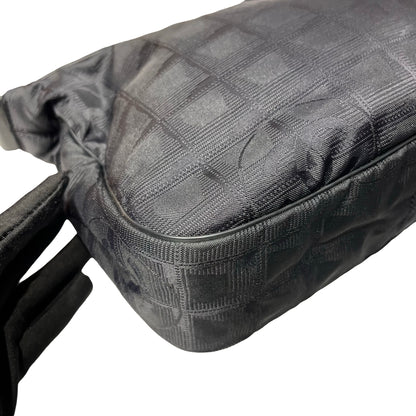 Used CHANEL Vintage Chanel Black CC Shoulder Bag Black GHW