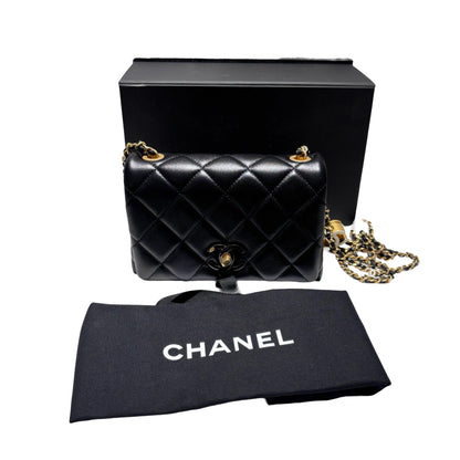 New CHANEL Lambskin Leather Flap Cross Body Bag Black
