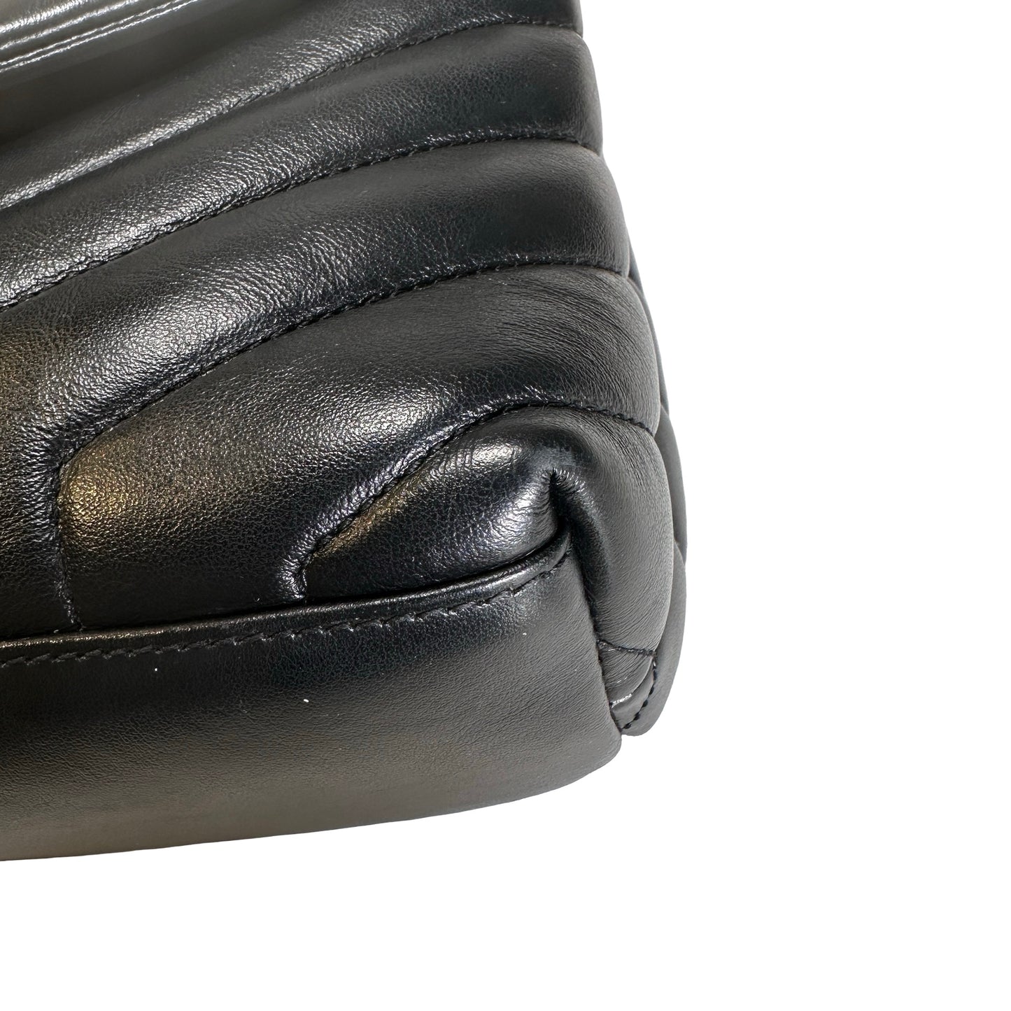 Used YVES SAINT LAURENT Lambskin Loulou Shoulder Bag Black GHW