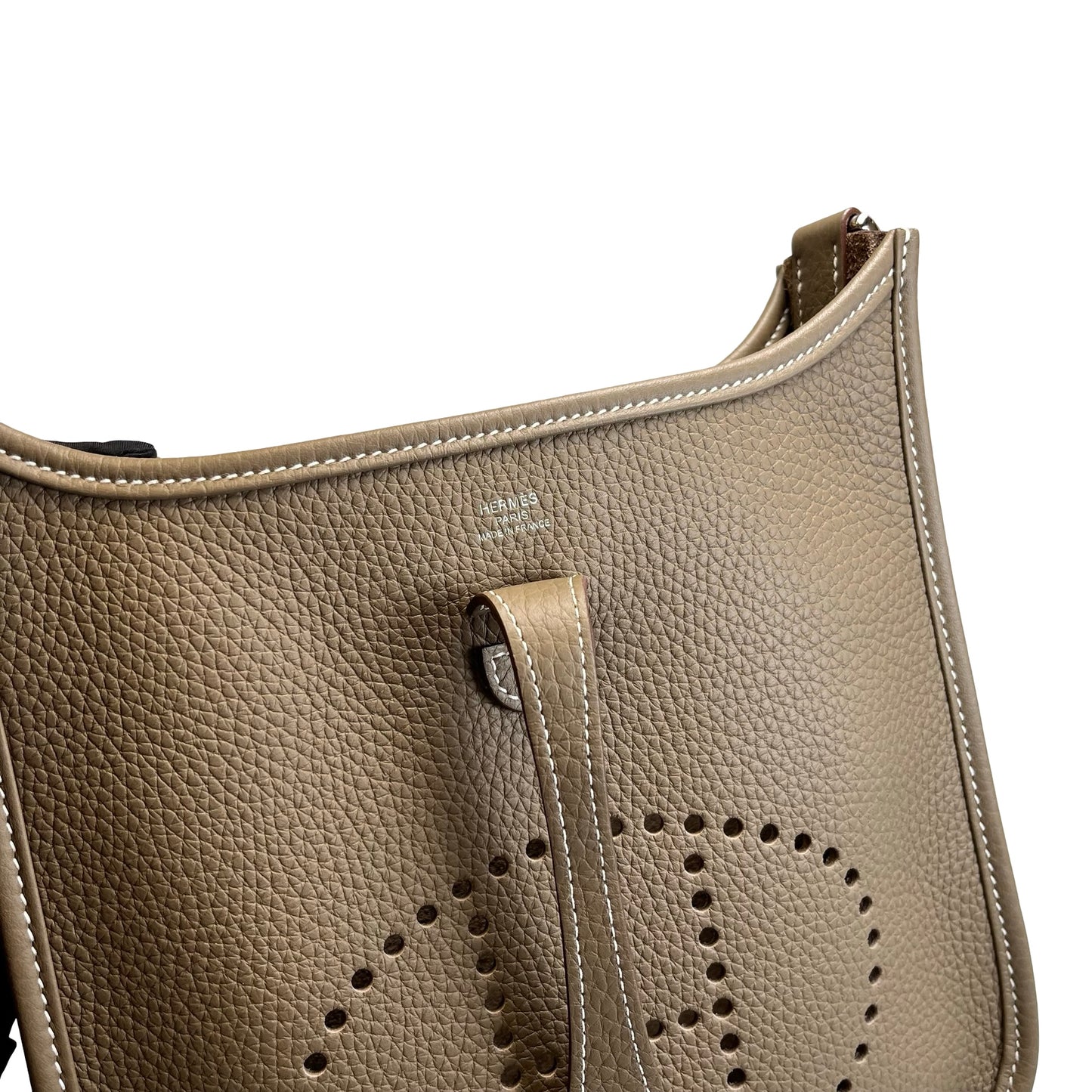 Brand New HERMES Leather Evelyne 23 Shoulder Bag Etoupe PHW