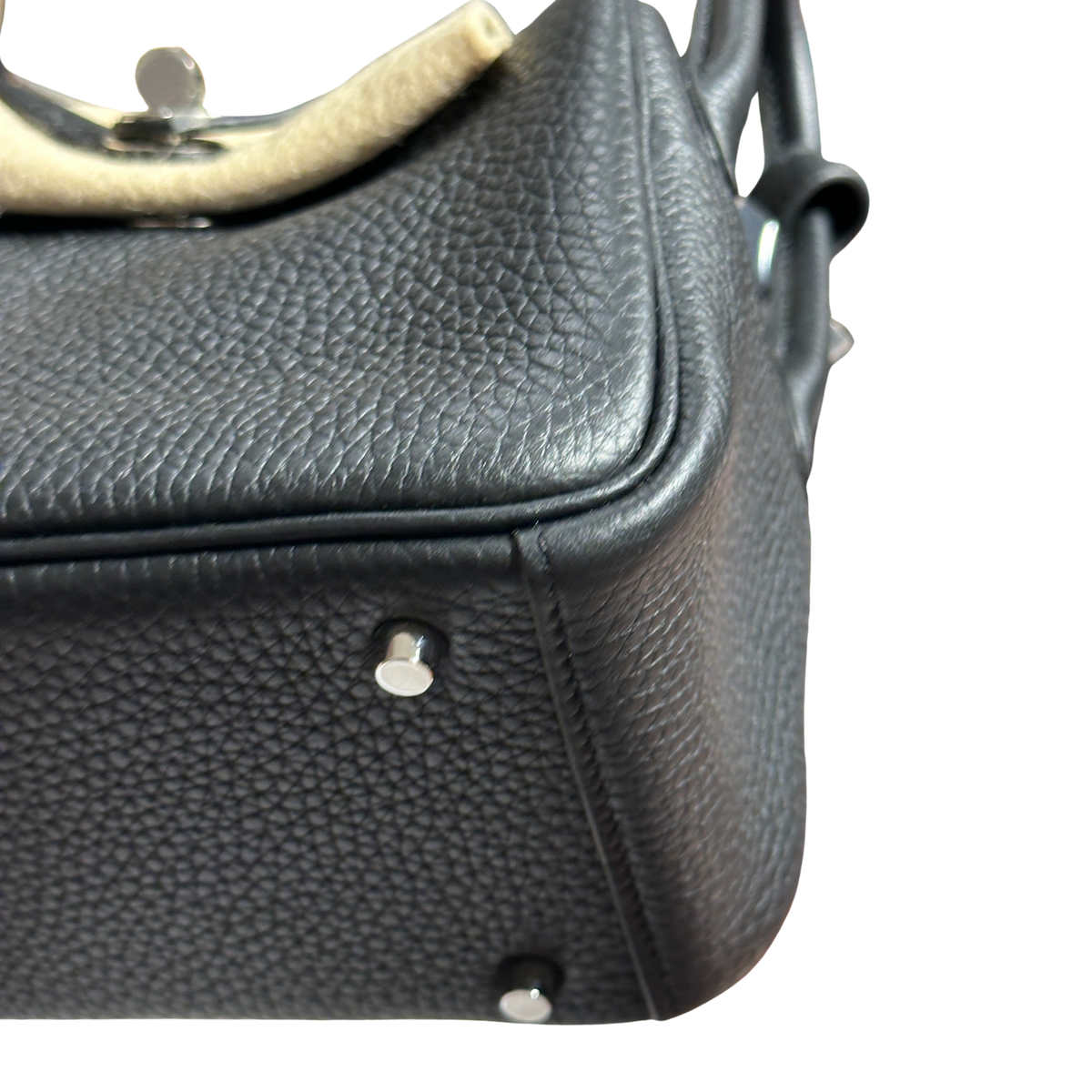 Brand New HERMES Clemence Leather Lindy Mini Handbag Black