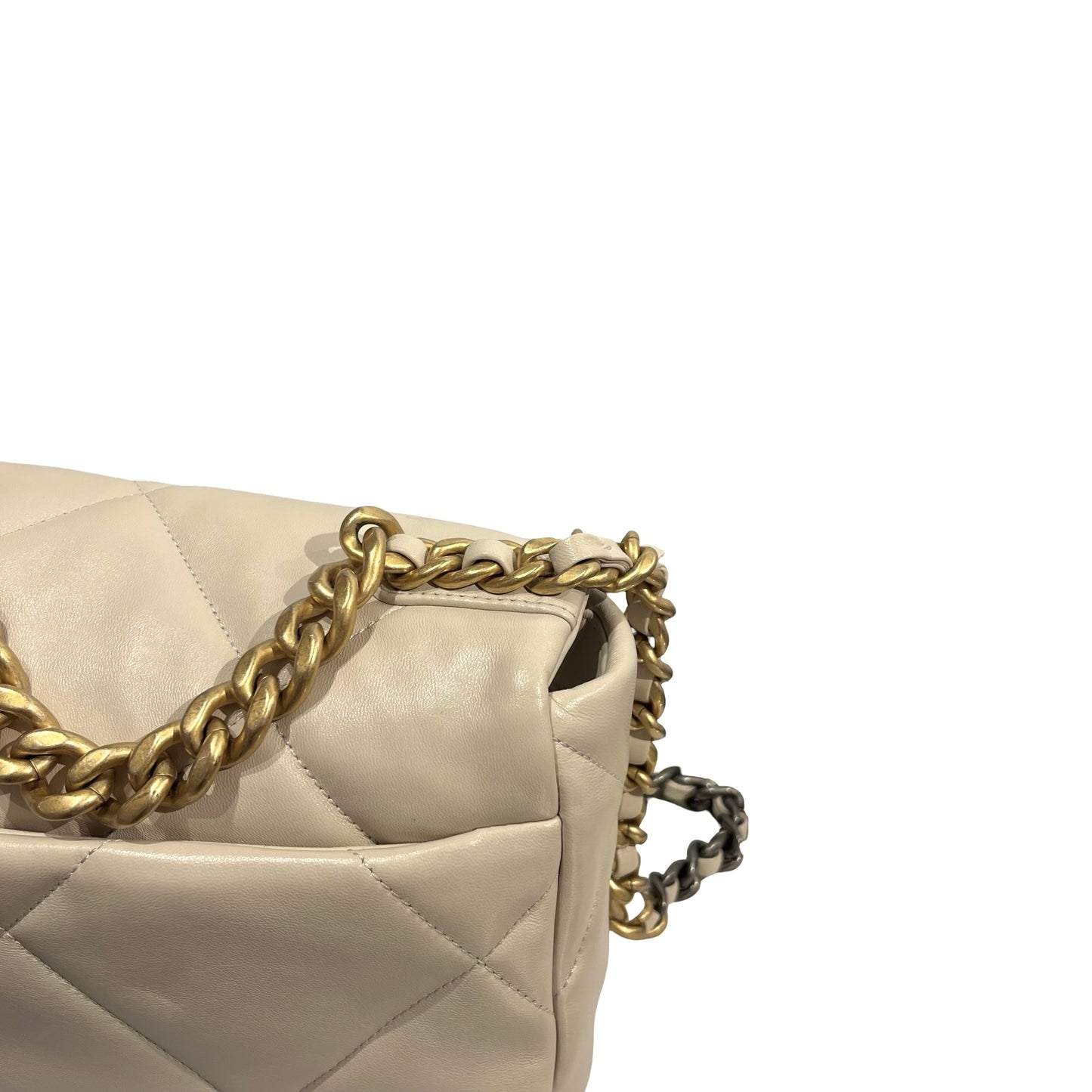 Used CHANEL Lambskin Quilted Chanel 19 Chain Shoulder Bag Cream White GHW