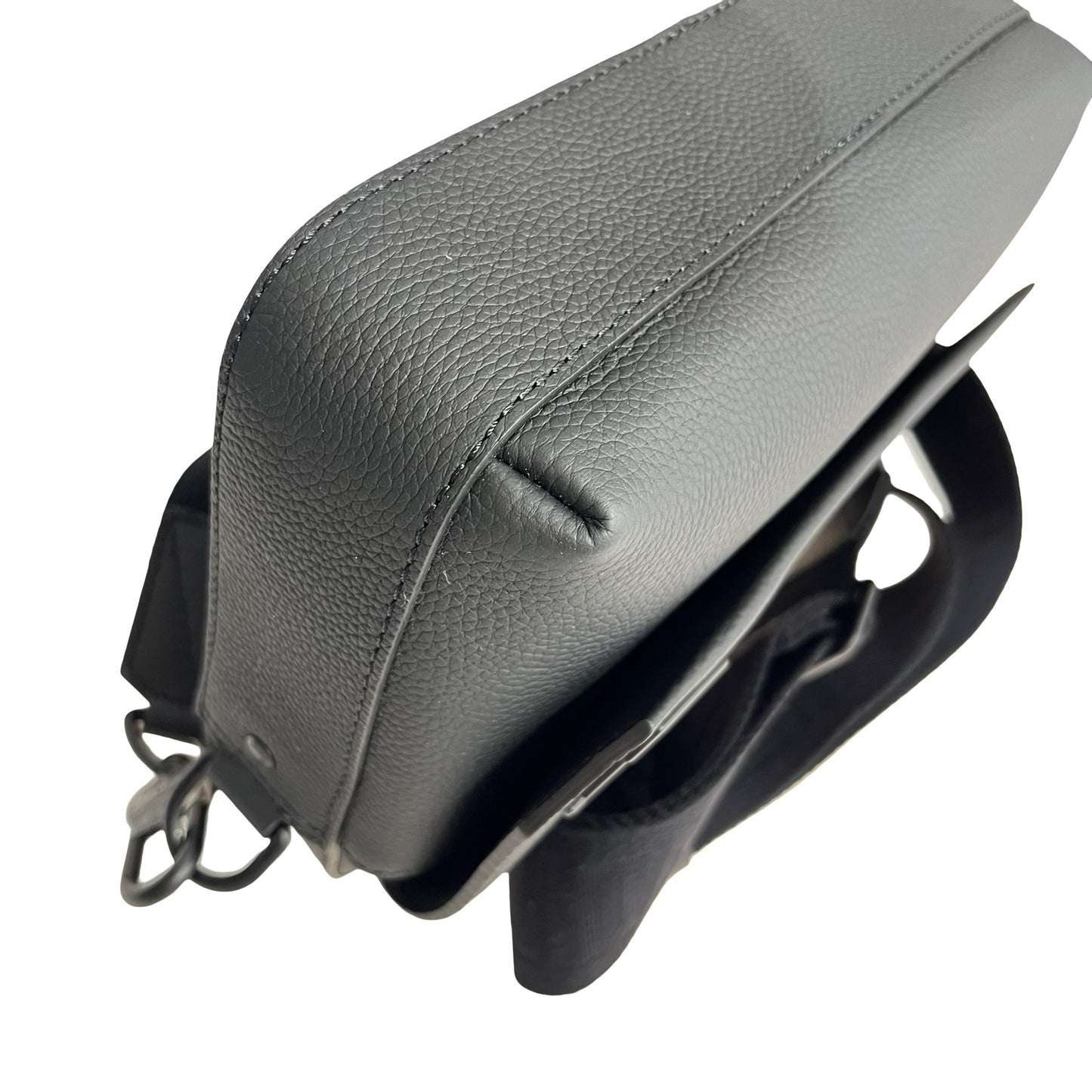 Unused LOUIS VUITTON Calfskin Leather Fastline Messenger Cross Body Bag Black