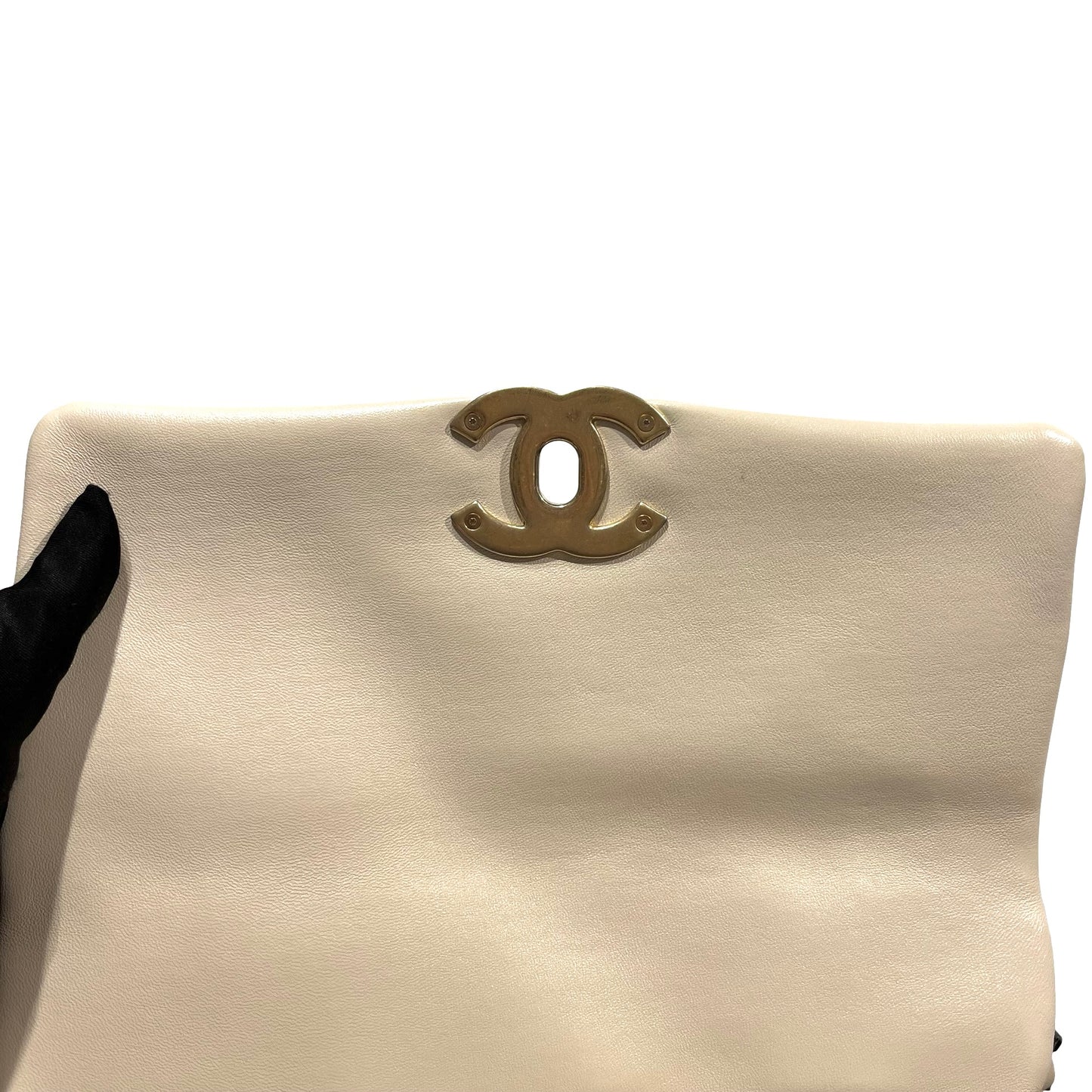 Used CHANEL Lambskin Quilted Chanel 19 Chain Shoulder Bag Cream White GHW