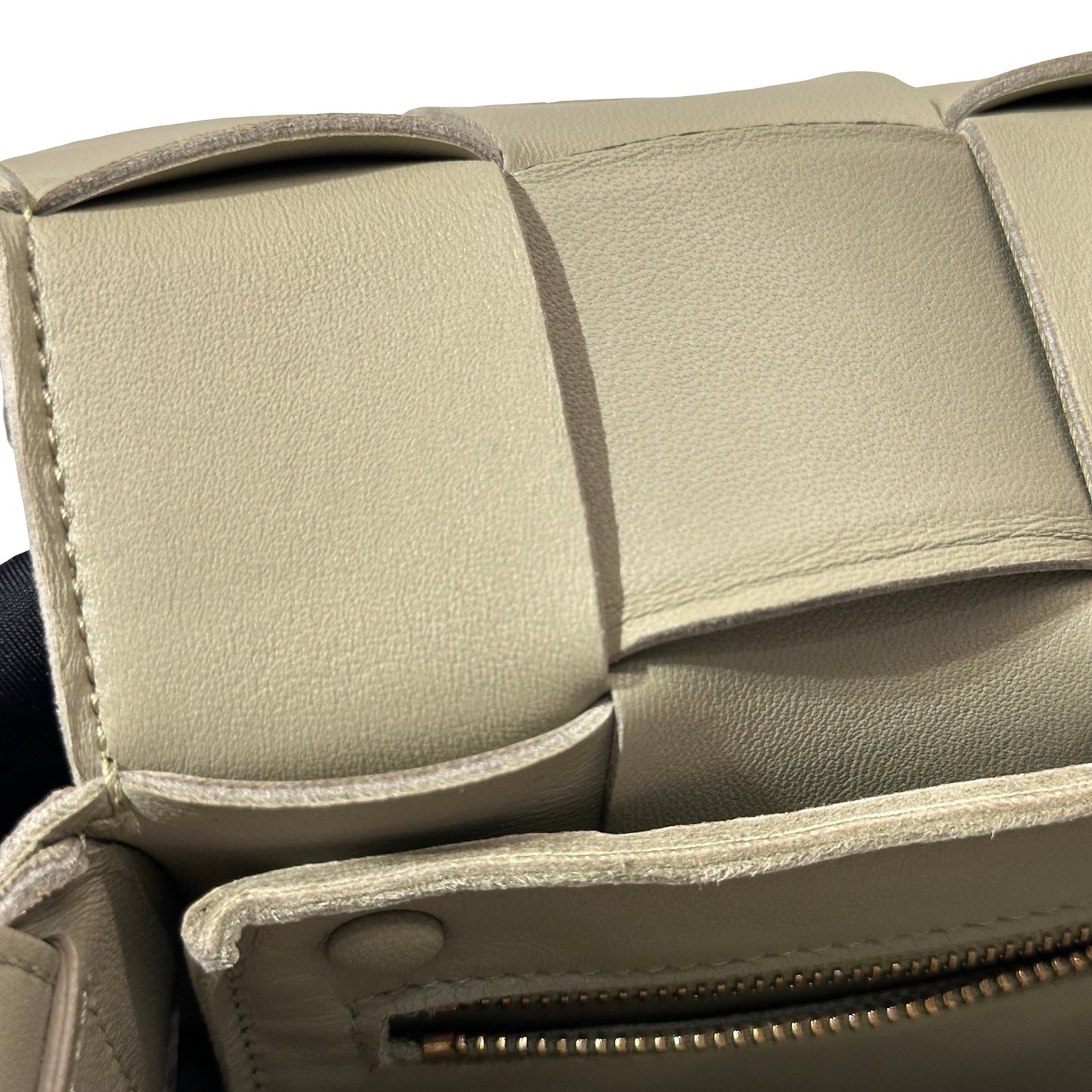 Used BOTTEGA VENETA Intrecciato Leather Cassette Shoulder Bag Green