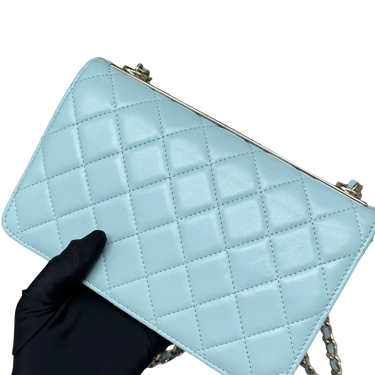 CHANEL BLUE WOC [3000772]