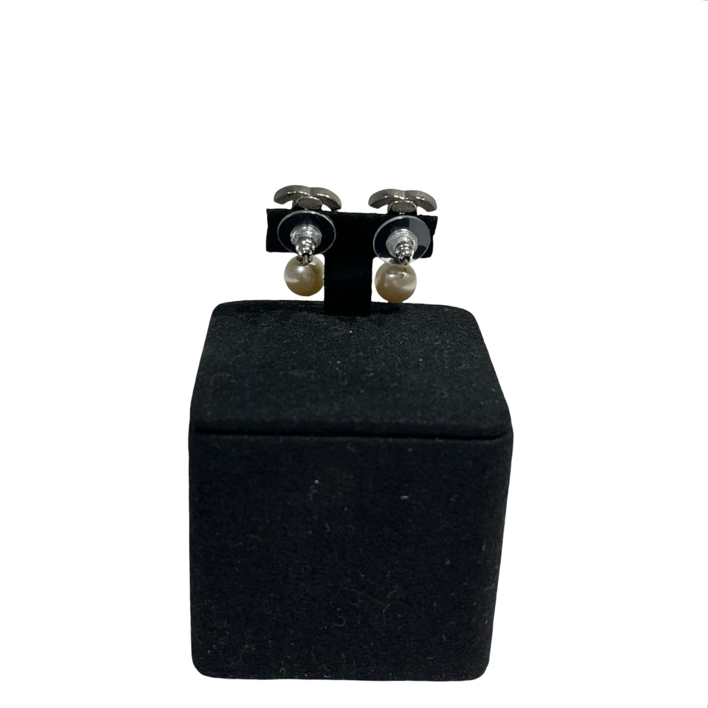 CHANEL EARRING WITH PEALS [3001759]