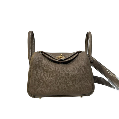 Brand New HERMES Clemence Leather Lindy Handbag Etoupe