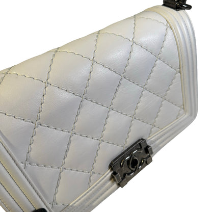Used CHANEL Quilted Calfskin Boy Chain Shoulder Bag White