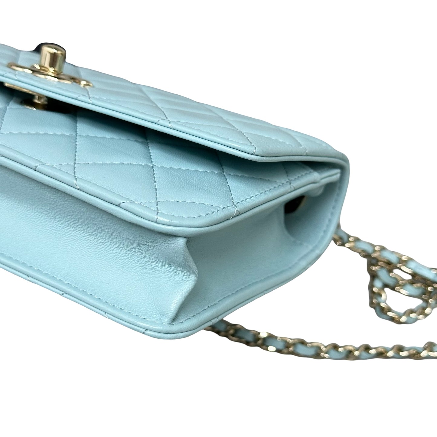 CHANEL BLUE WOC [3000772]
