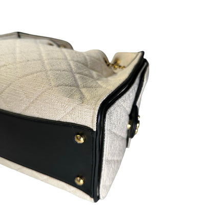 Used CHANEL Quilted Tweed 25 Bag Shoulder Bag White GHW