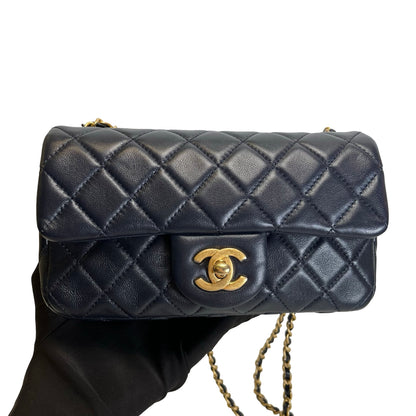 Used CHANEL Quilted Lambskin Classic Flap Chain shoulder bag Navy Blue