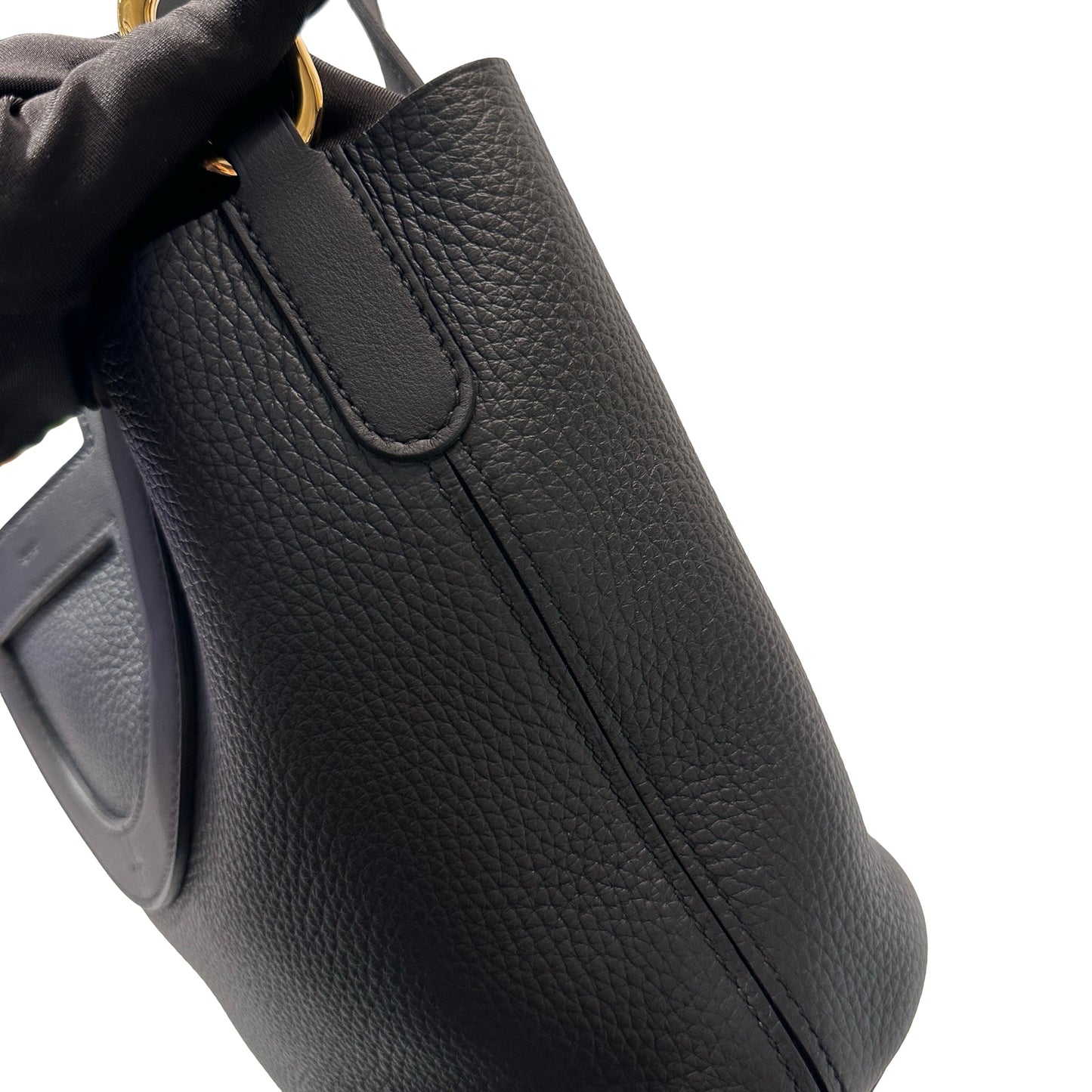 New HERMÈS Clemence leather IN THE LOOP 18 Bucket Bag Black