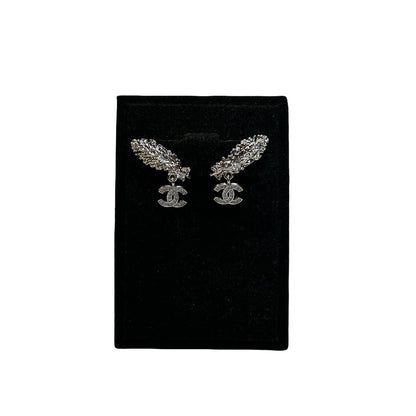 Brand New CHANEL Rhinestone CC Logo Leaf Earrings Earrings Sliver