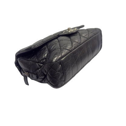 Used CHANEL Quilted Calfskin Quilted Calfskin Chain Shoulder Bag Chain Shoulder Bag Black