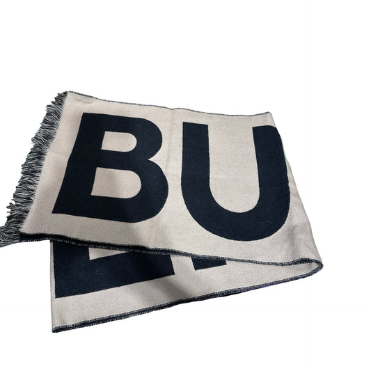 Used BURBERRY Scarf Beige