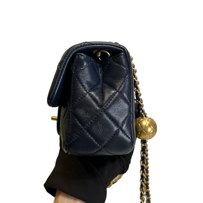 Used CHANEL Quilted Lambskin Classic Flap Chain shoulder bag Navy Blue