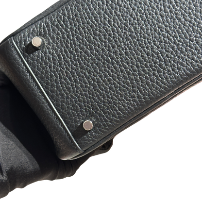 Brand New HERMES Taurillon Clemence Lindy Handbag Noir