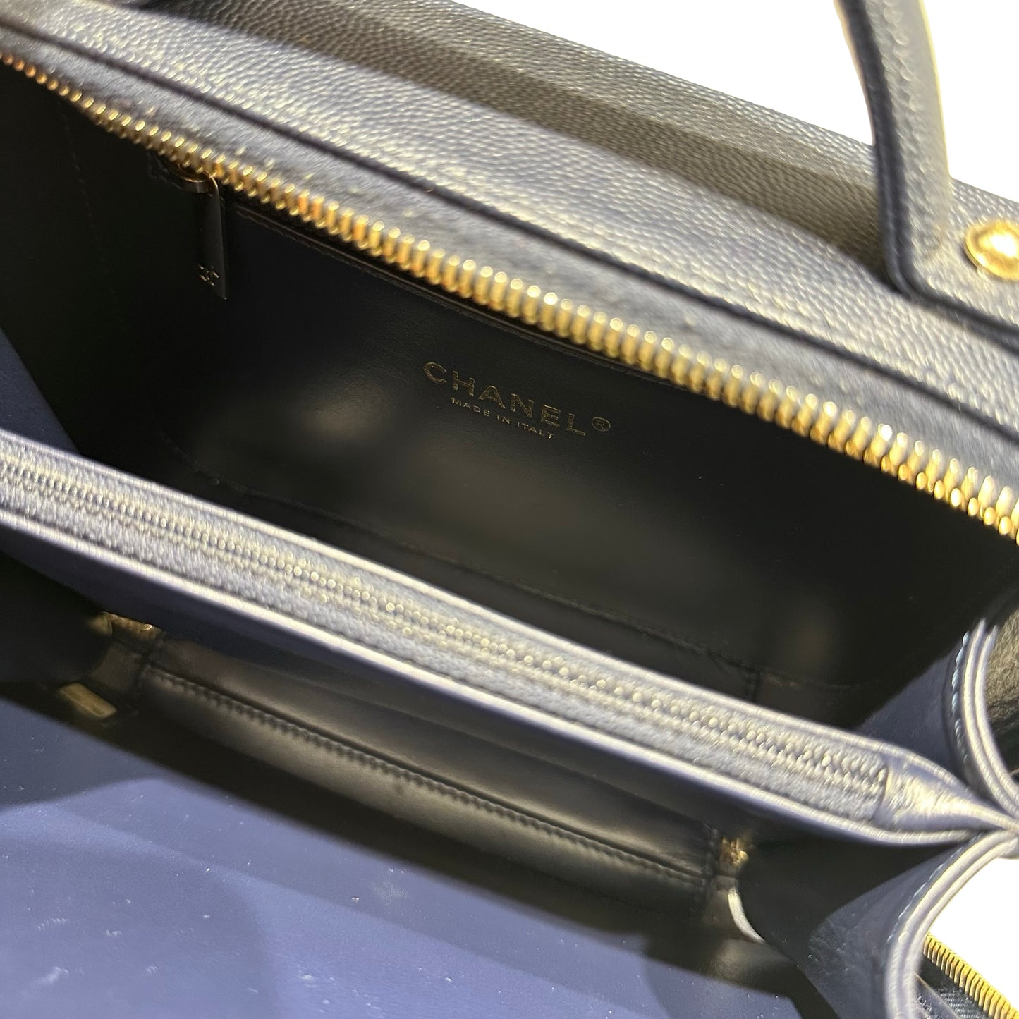 Unused CHANEL Calfskin Leather Vanity Case Navy Blue