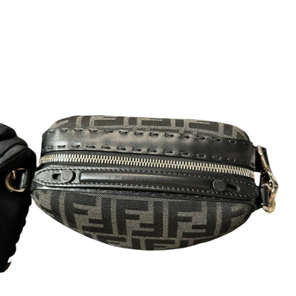Used FENDI camera chevron Camera Bag Black