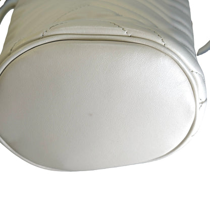 Used GUCCI Matelassé chevron leather GG Marmont Matelassé Mini Bag Crossbody Bag White Antique gold-toned hardware