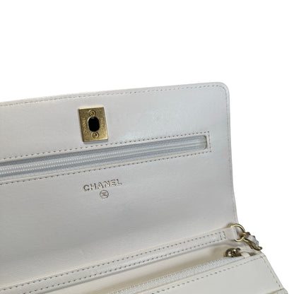 Used CHANEL Quilted Lambskin Wallet on chain Wallet on chain White Gold