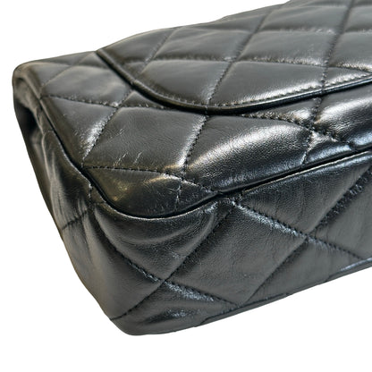 Used CHANEL Quilted Leather Classic Flap Chain shoulder bag Black Gold