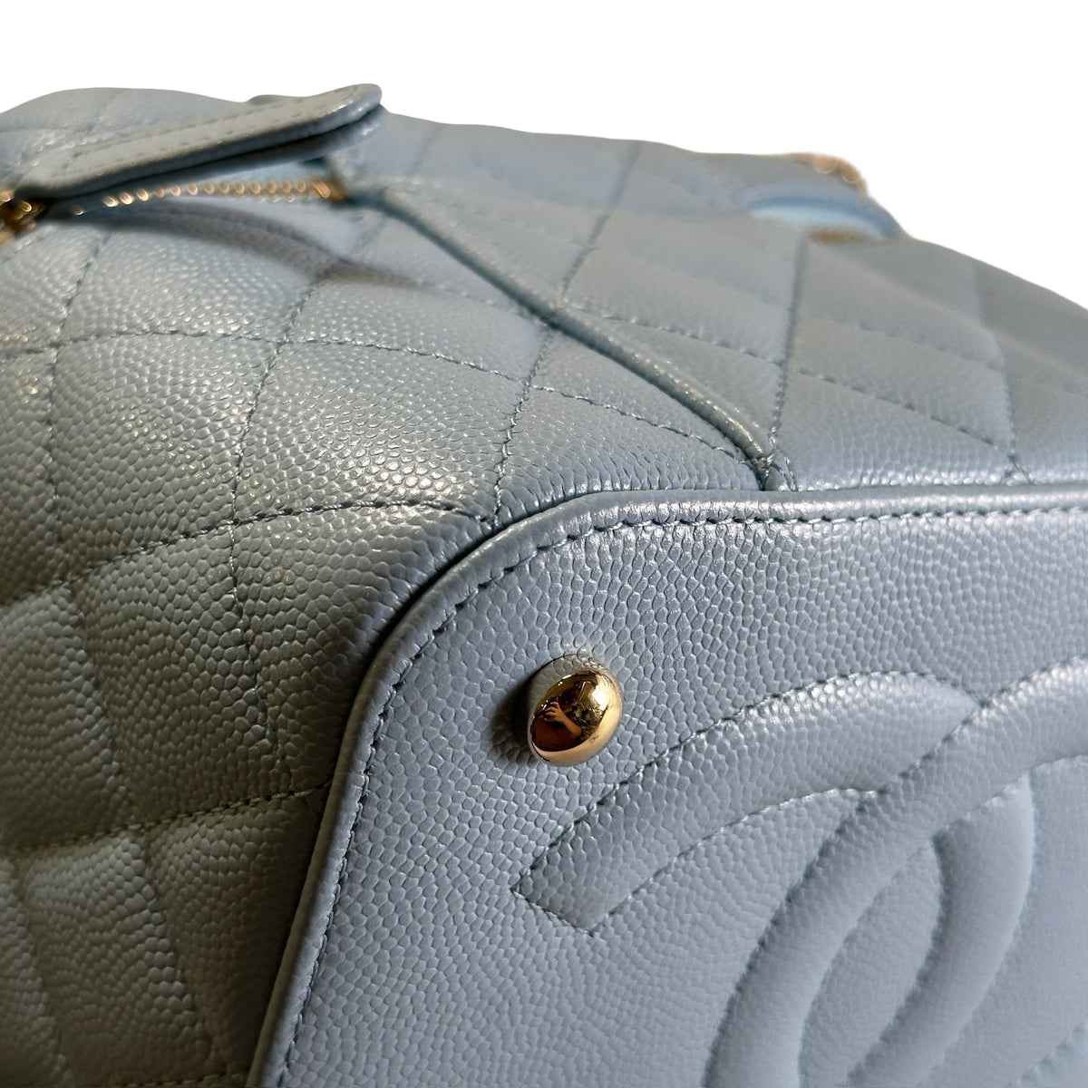 Used CHANEL Quilted Caviar Leather Vanity Case Vanity case Light Blue