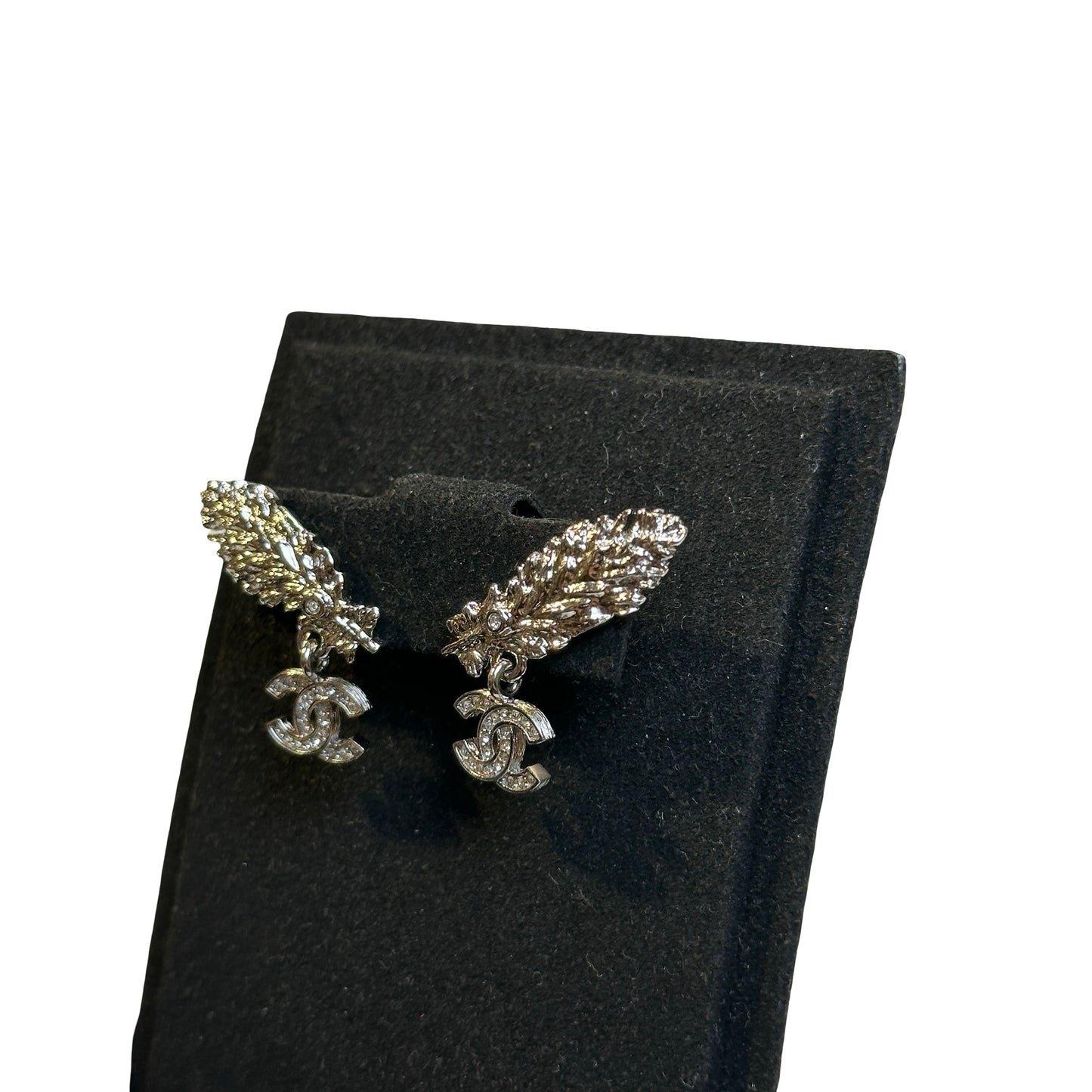 Brand New CHANEL Rhinestone CC Logo Leaf Earrings Earrings Sliver