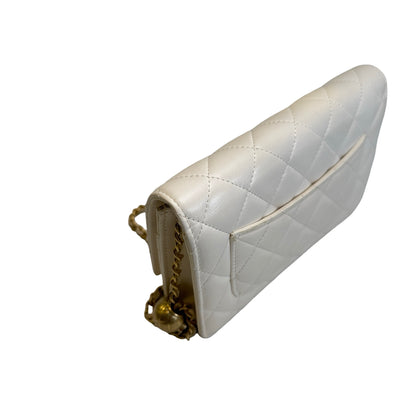 Used CHANEL Quilted Lambskin Wallet on chain Wallet on chain White Gold