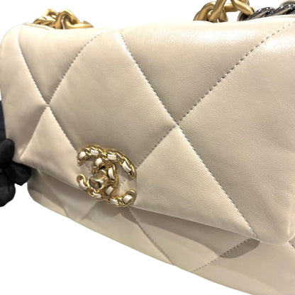 Used CHANEL Lambskin Quilted Chanel 19 Chain Shoulder Bag Cream White GHW