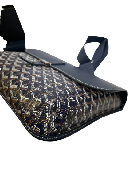 Used GOYARD Goyardine Canvas Leather Coursier Messenger Bag Navy Blue
