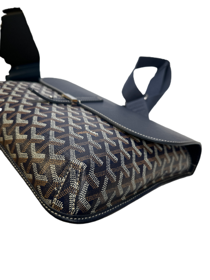 Used GOYARD Goyardine Canvas Leather Coursier Messenger Bag Navy Blue