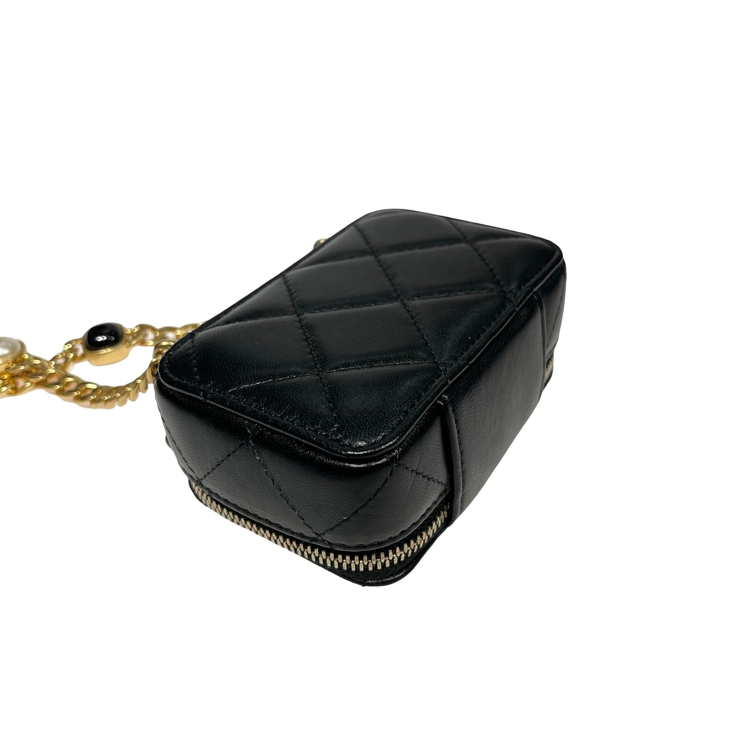 CHANEL SMALL POUCH WITH CHAIN [3000649]