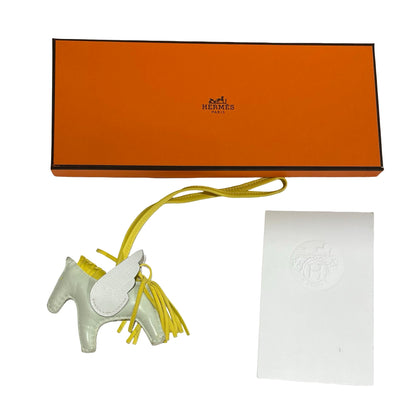 Used HERMES Leather Rodeo Pegase Rodeo Vert d'Eau Craie Lime