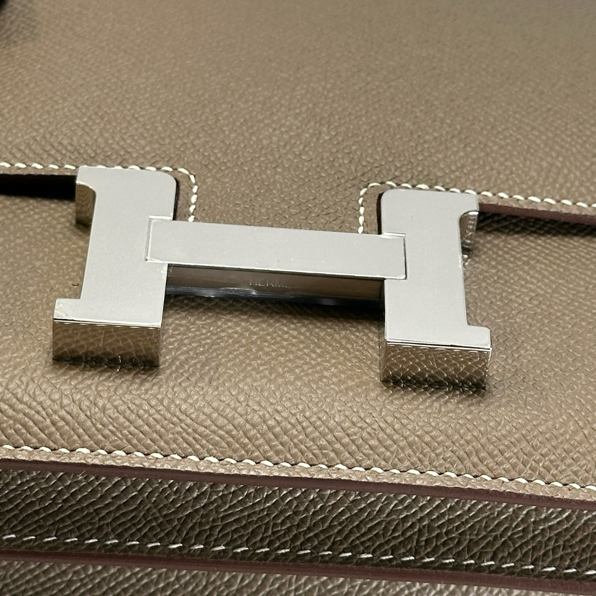 Brand New HERMES Epsom Leather Constance Crossbody Bag Etoupe
