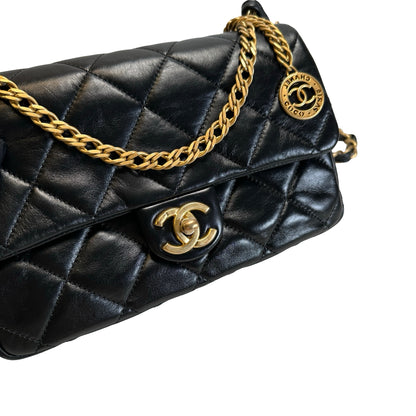 Used CHANEL Quilted Leather Classic Flap Chain shoulder bag Black Gold