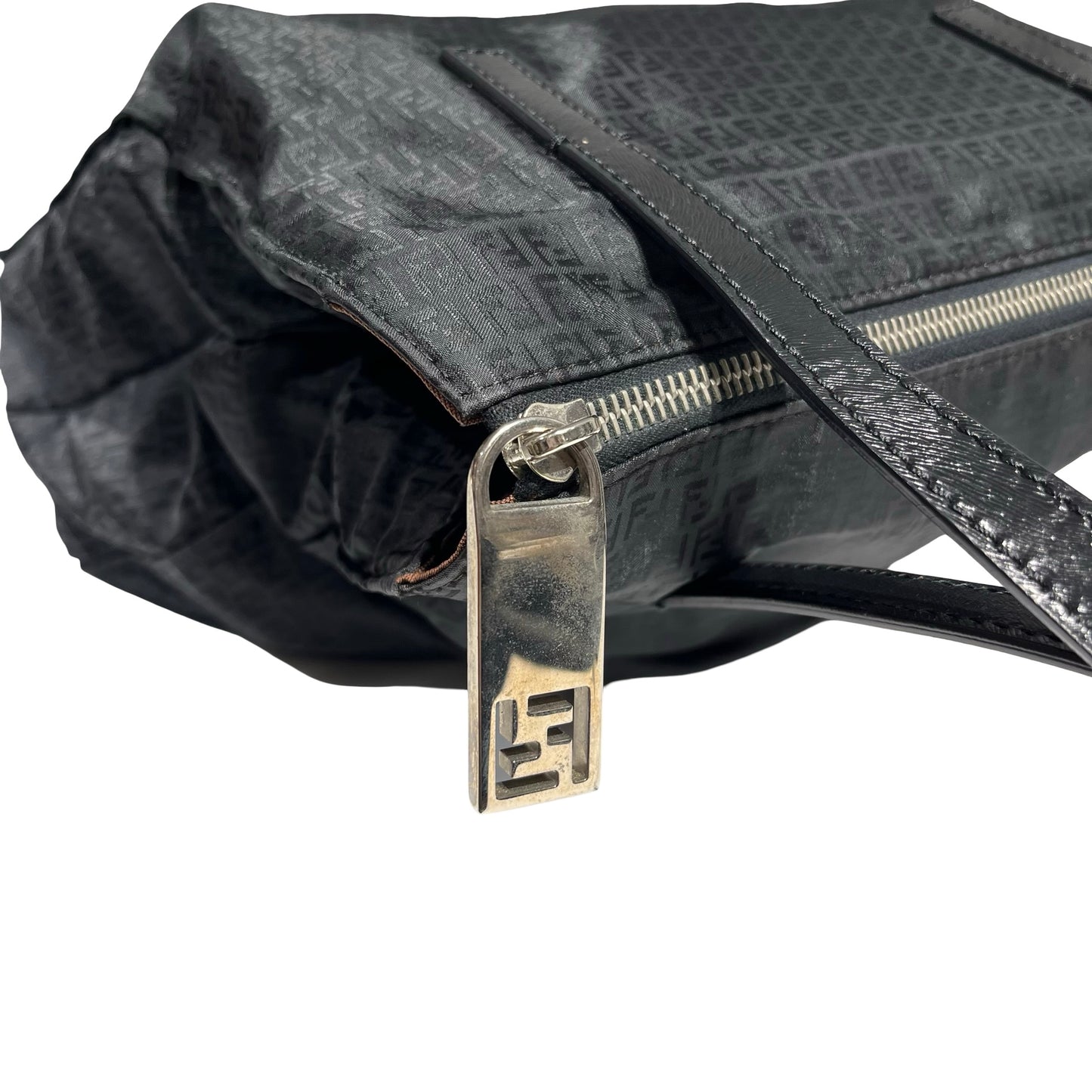 FENDI BLACK CANVAS HAND BAG [3000654]