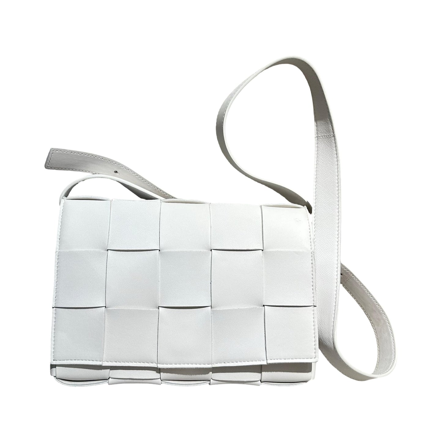 BV WHITE CASSETTE [20000401]