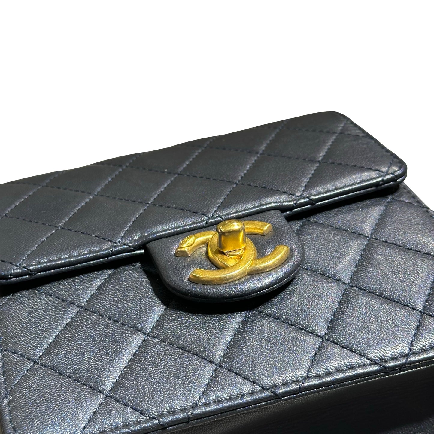 CHANEL PEARL FLAP BAG SMALL [3000558]