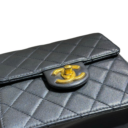 CHANEL PEARL FLAP BAG SMALL [3000558]