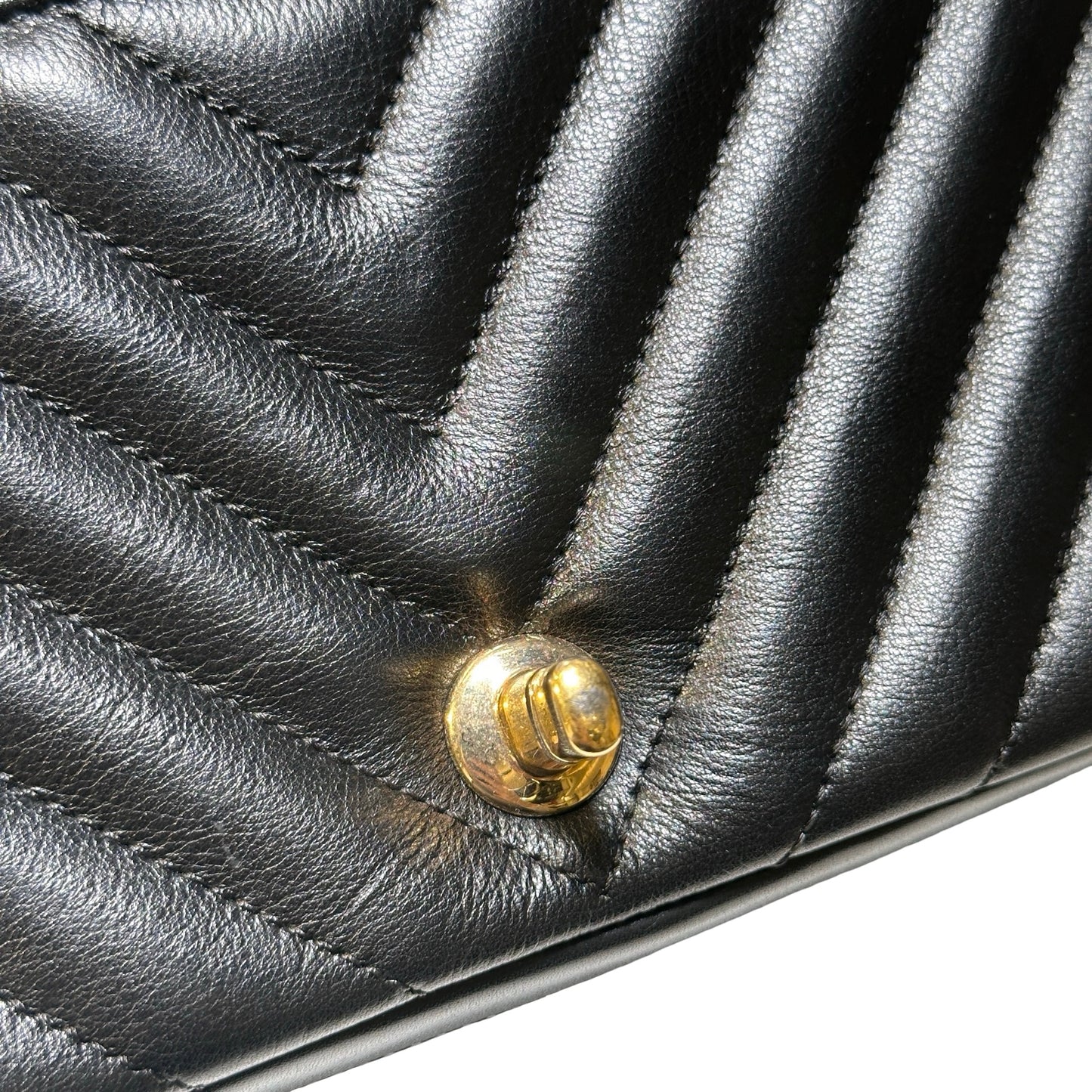 Used CHANEL Chevron Lambskin Chevron Flap Bag Chain Shoulder Bag Black Gold