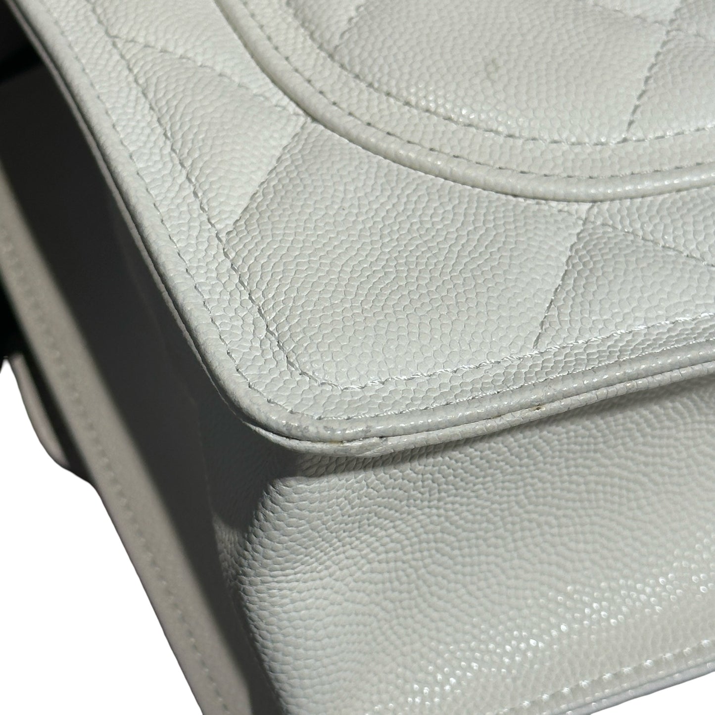 Used CHANEL Flat bag White GHW