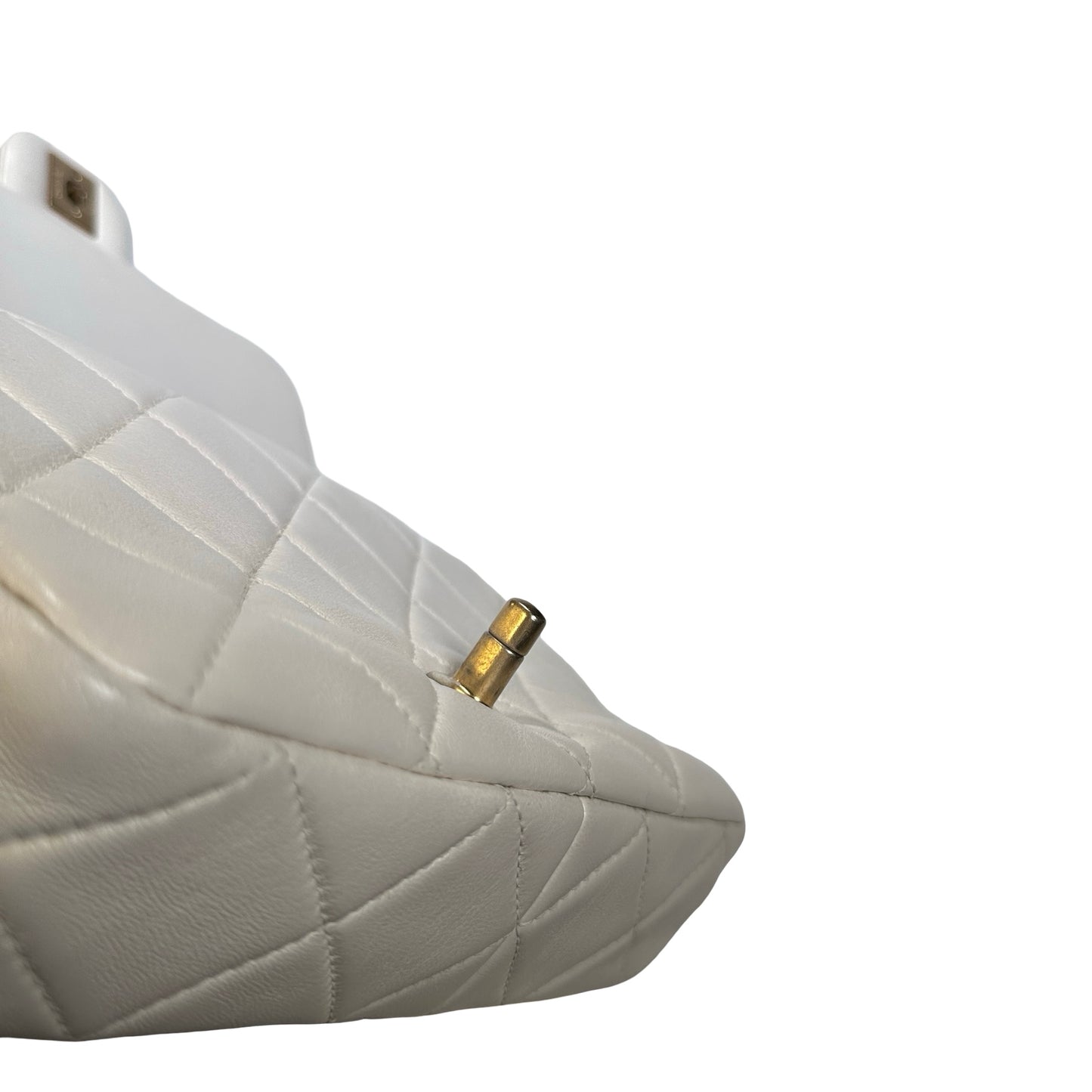 Used CHANEL Quilted Classic Flap Chain Shoulder Bag White