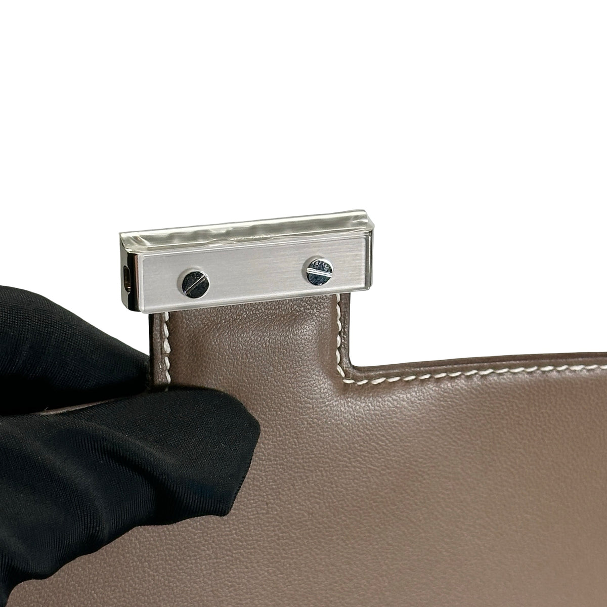 Brand New HERMES Epsom Leather Constance Crossbody Bag Etoupe