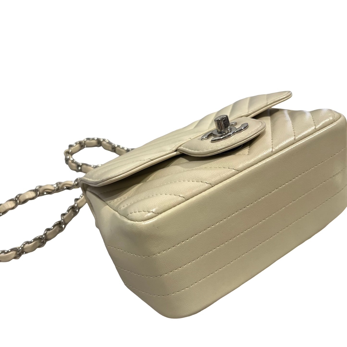 Used CHANEL Chevron Lambskin Chevron Flap Bag Chain Shoulder Bag White Silver hardware