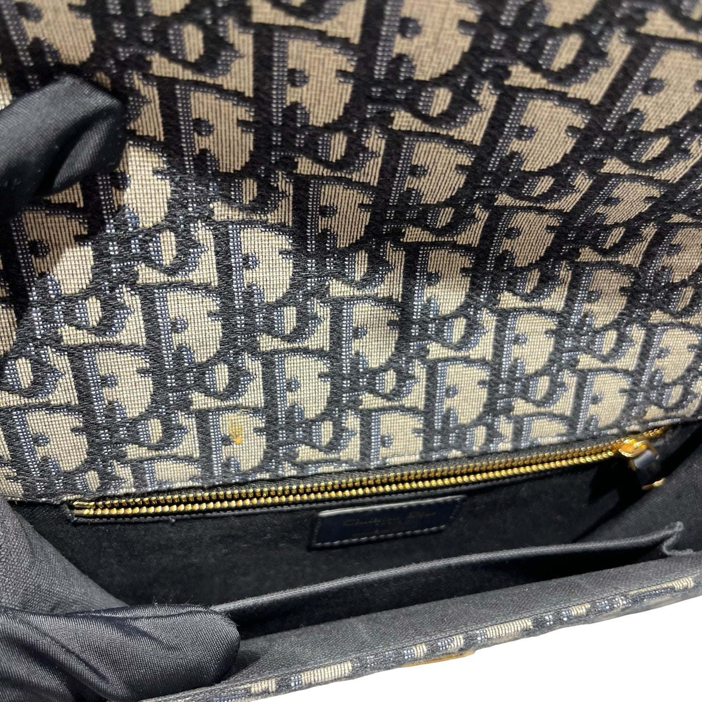DIOR MONTAIGHE 30 Shoulder Bag